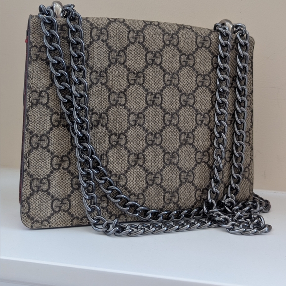 Gucci Dionysus GG Supreme Small Shoulder Bag - Picture 4 of 13